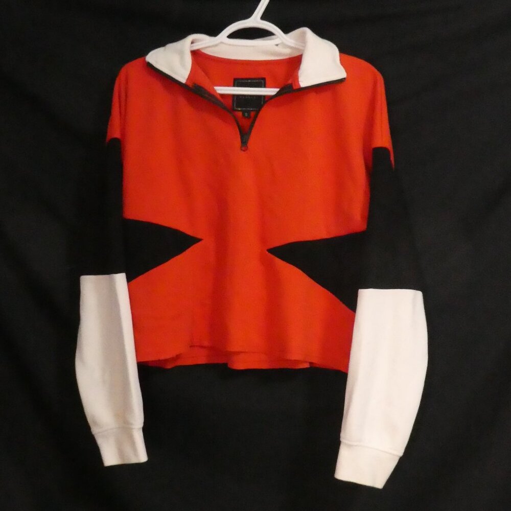 GENETIC APPAREL | small | Red Cropped Sweatshirt | Black and White Pieces